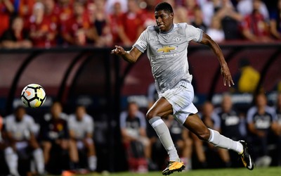 DP体育精华-C罗经典庆祝被小球迷模仿