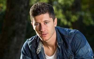 DP体育动态-佛得角更衣室祈祷画面