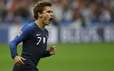 DP体育精华-马丁内利这脚射门踢呲了却进球